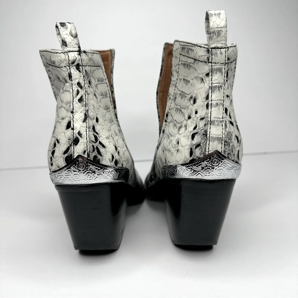Jeffrey Campbell Cromwell Pointed Snake Python Cut-Out Leather Ankle Booties Sz8 - Picture 5 of 9